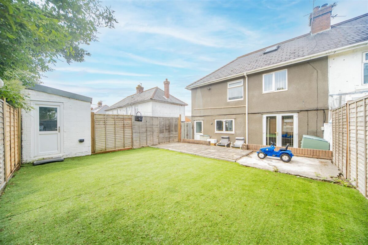 5 Claude Road, Barry CF62 7JE