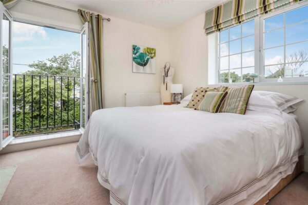 Beach Road, Swanbridge, Penarth