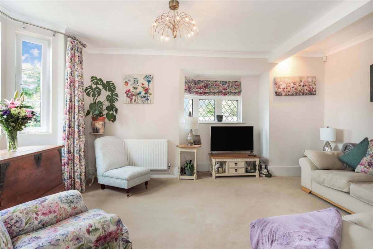 Beach Road, Swanbridge, Penarth