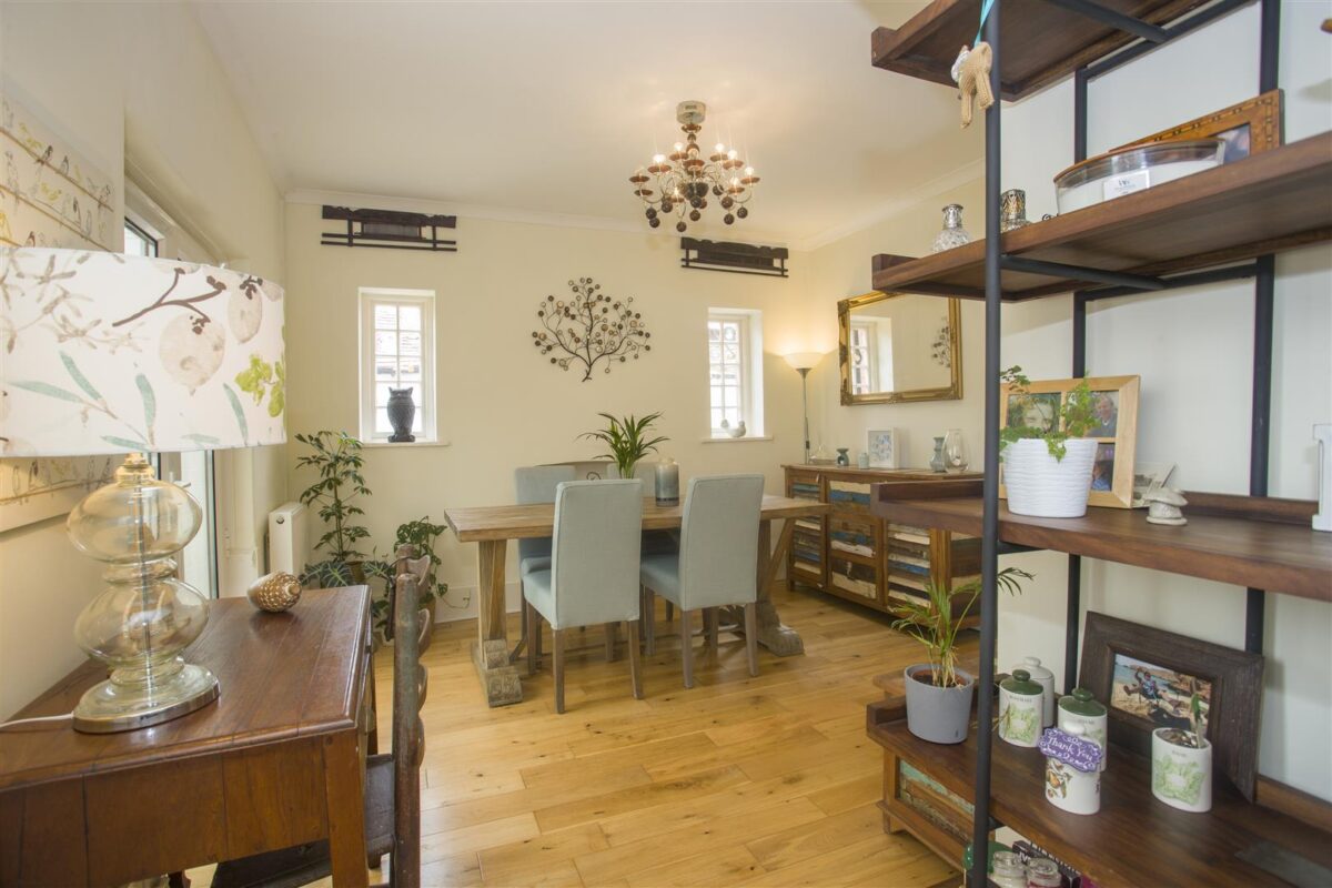 Beach Road, Swanbridge, Penarth