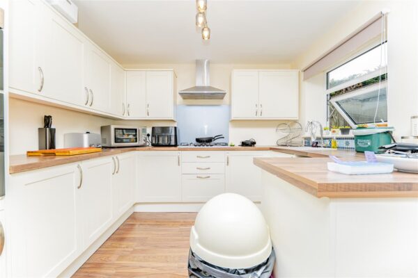 St. Brannocks Close, Barry