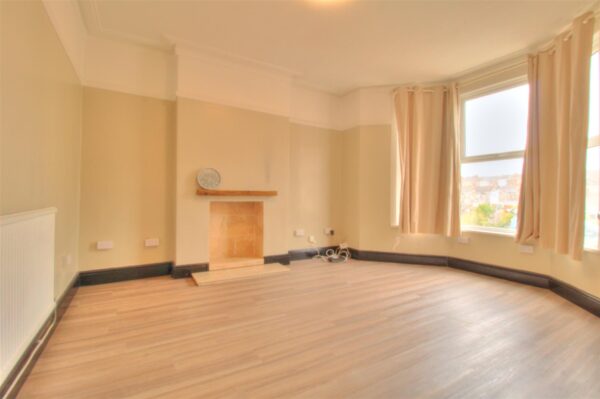 Kingsland Crescent, Barry