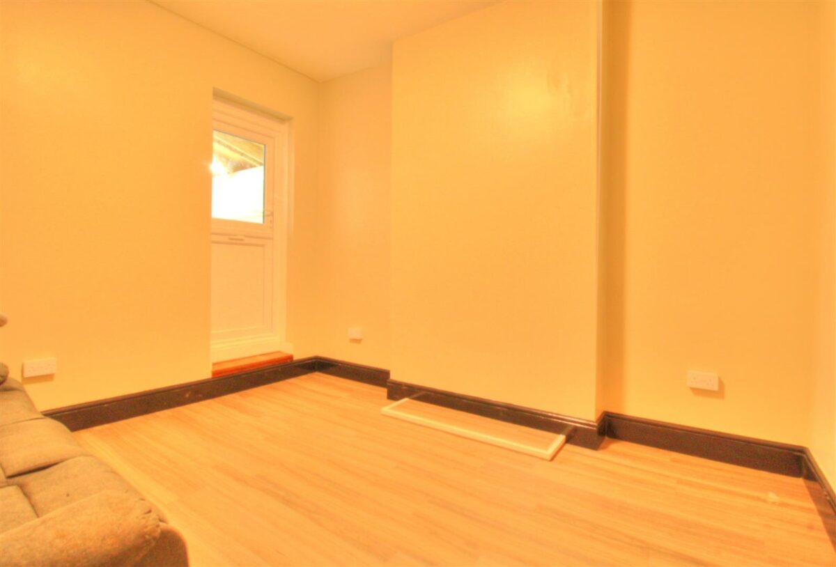 Kingsland Crescent, Barry