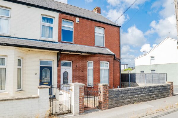Coldbrook Road East, Barry