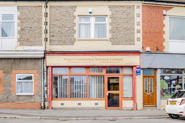 Holton Road, Barry