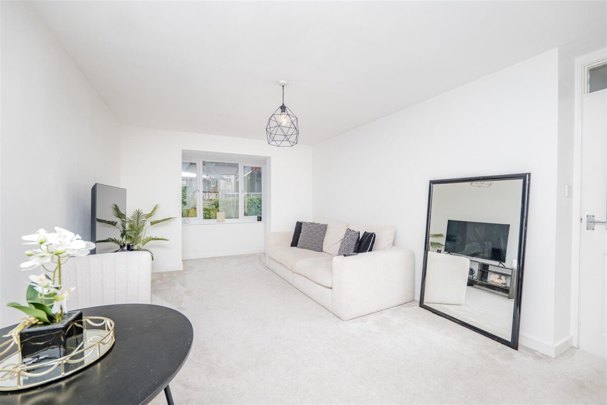 4 Park Road, Barry