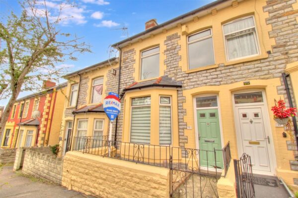 St. Marys Avenue, Barry