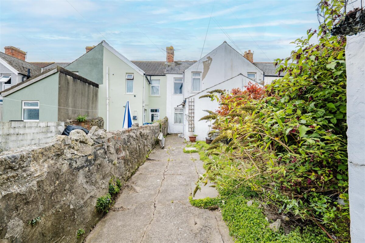 Brook Street, Barry