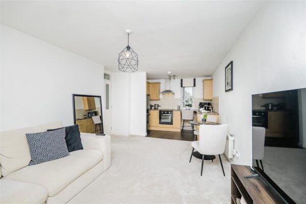 4 Park Road, Barry