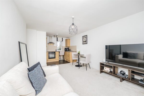 4 Park Road, Barry