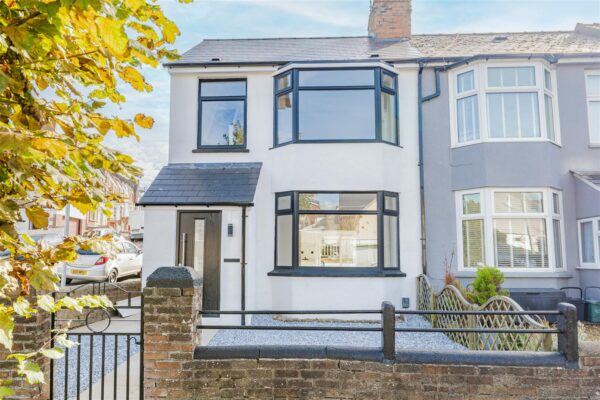 Gladstone Road, Barry
