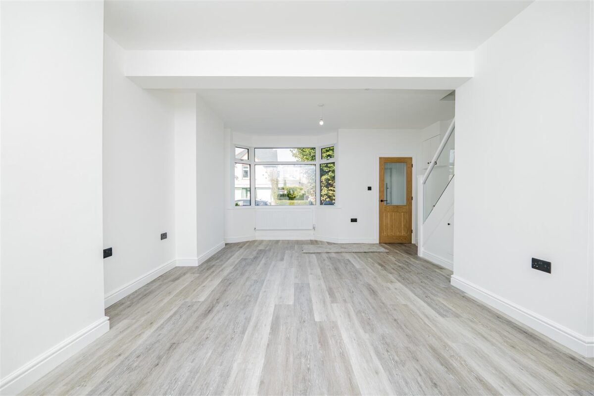 Gladstone Road, Barry