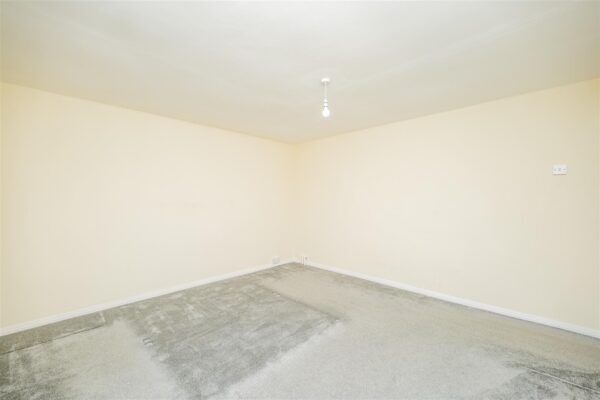 Florence Avenue, Barry