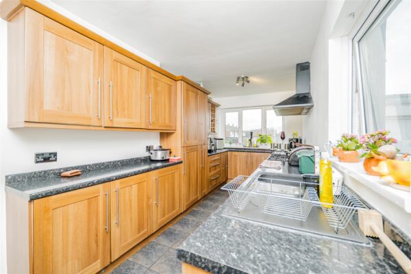 Ridgeway Road, Barry