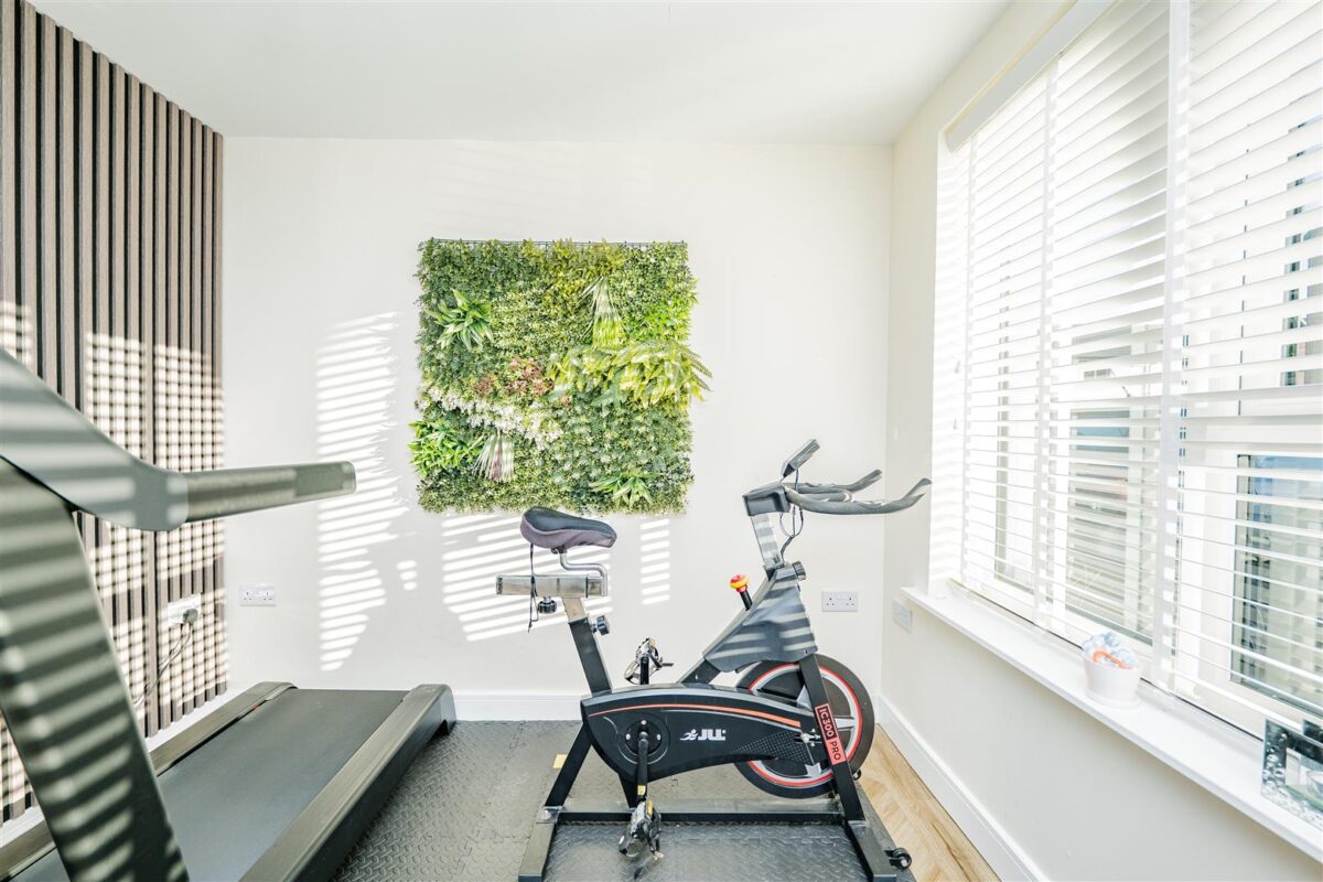 Ffordd Pentre, Barry