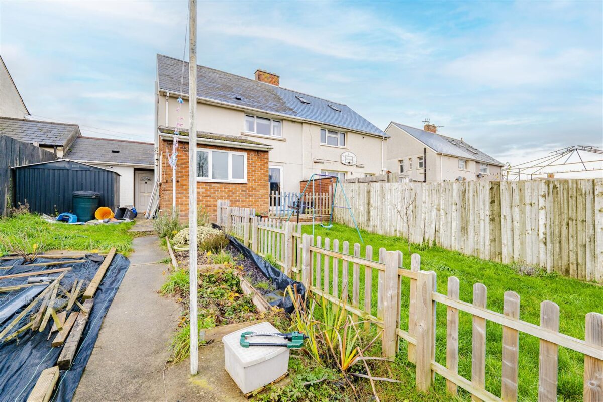 Somerset Road East, Barry