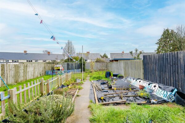 Somerset Road East, Barry