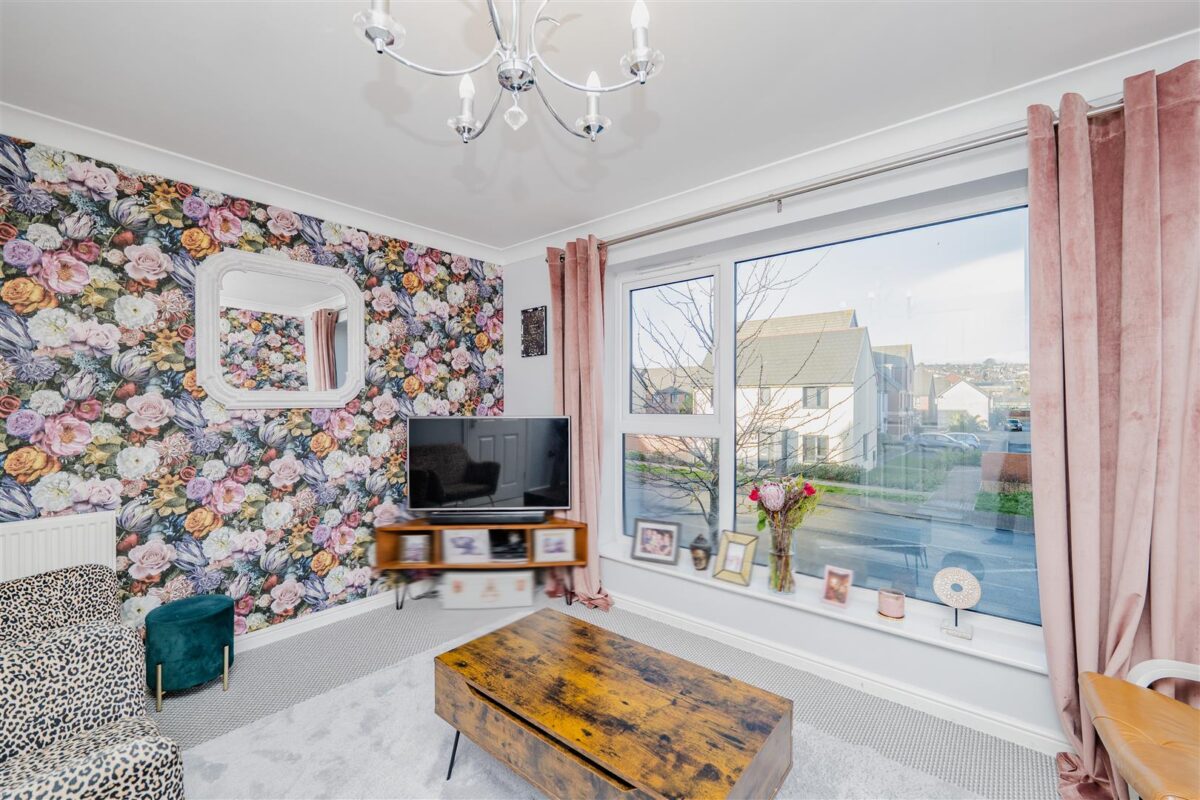 Portland Drive, Barry