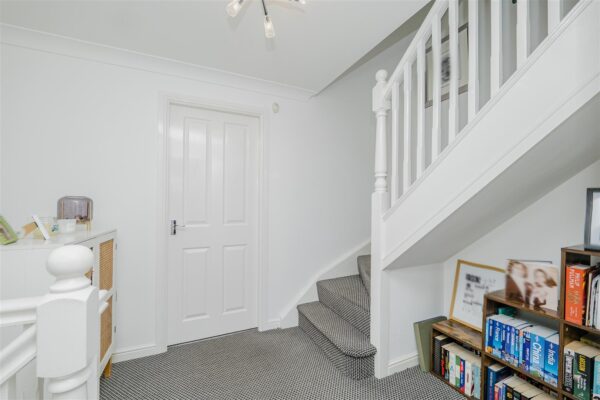 Portland Drive, Barry