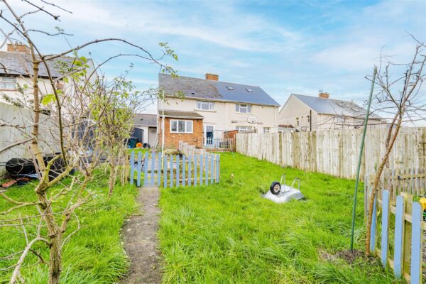 Somerset Road East, Barry