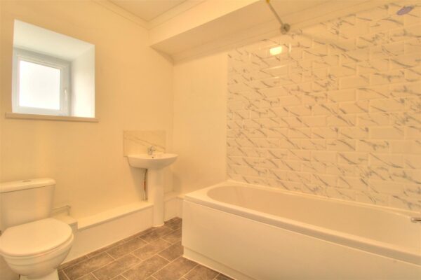 Office Street, Porth