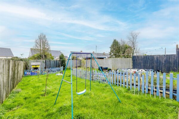 Somerset Road East, Barry